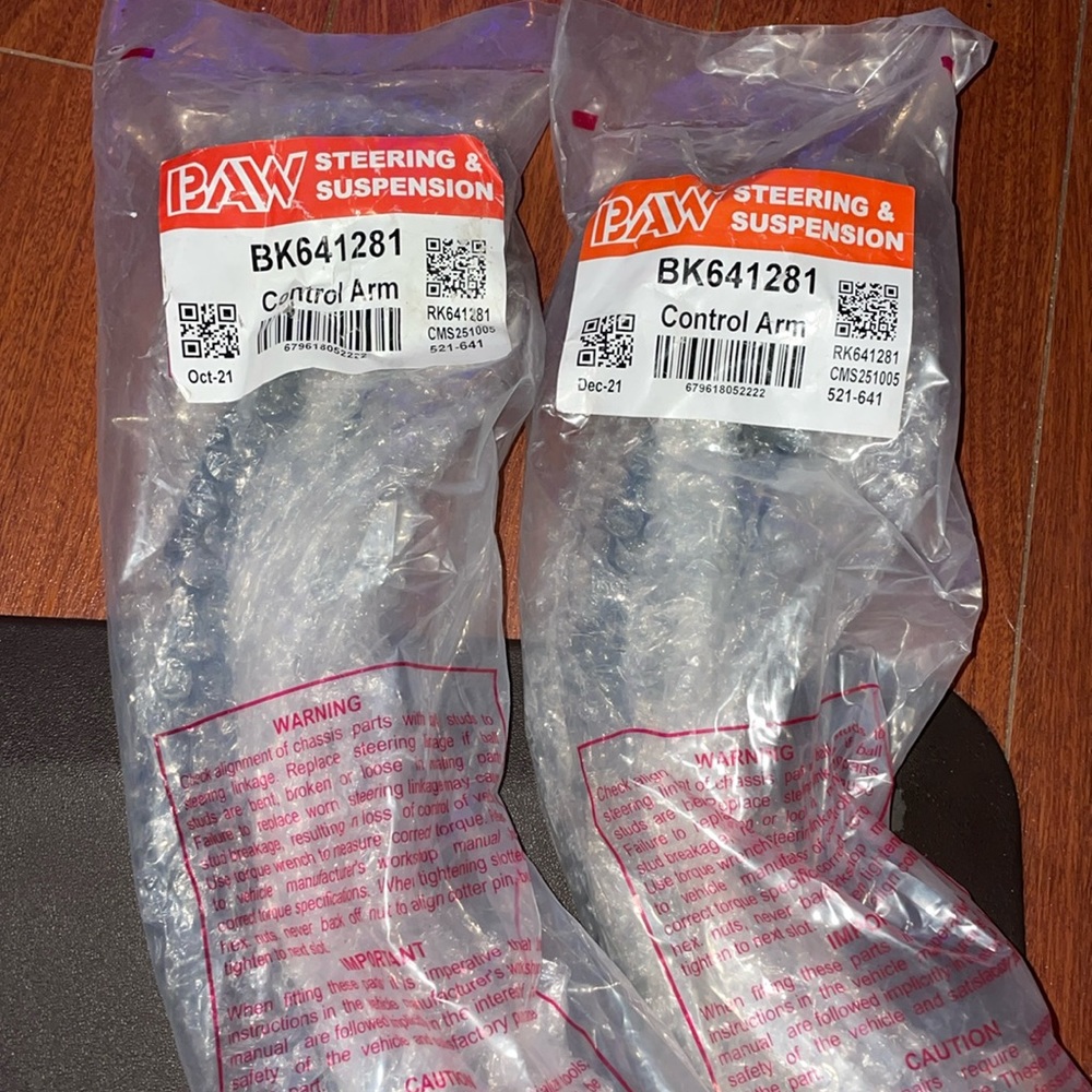BAW STEERING SUSPENSION BK641231 Control Arm Dodge Caliber RK641281 521-641 NEW